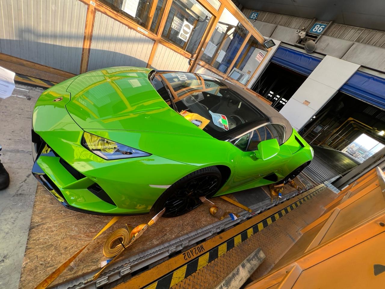 Lamborghini Huracan Evo Spyder Green